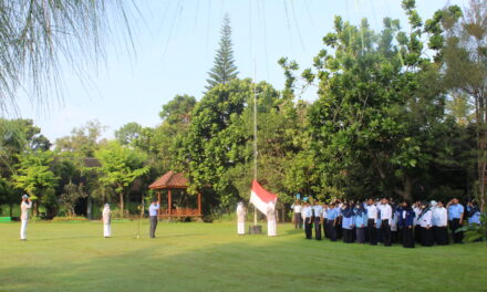 Upacara Hari Pendidikan Nasional